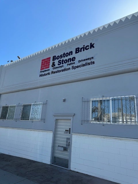 Custom Outdoor Signs for Business