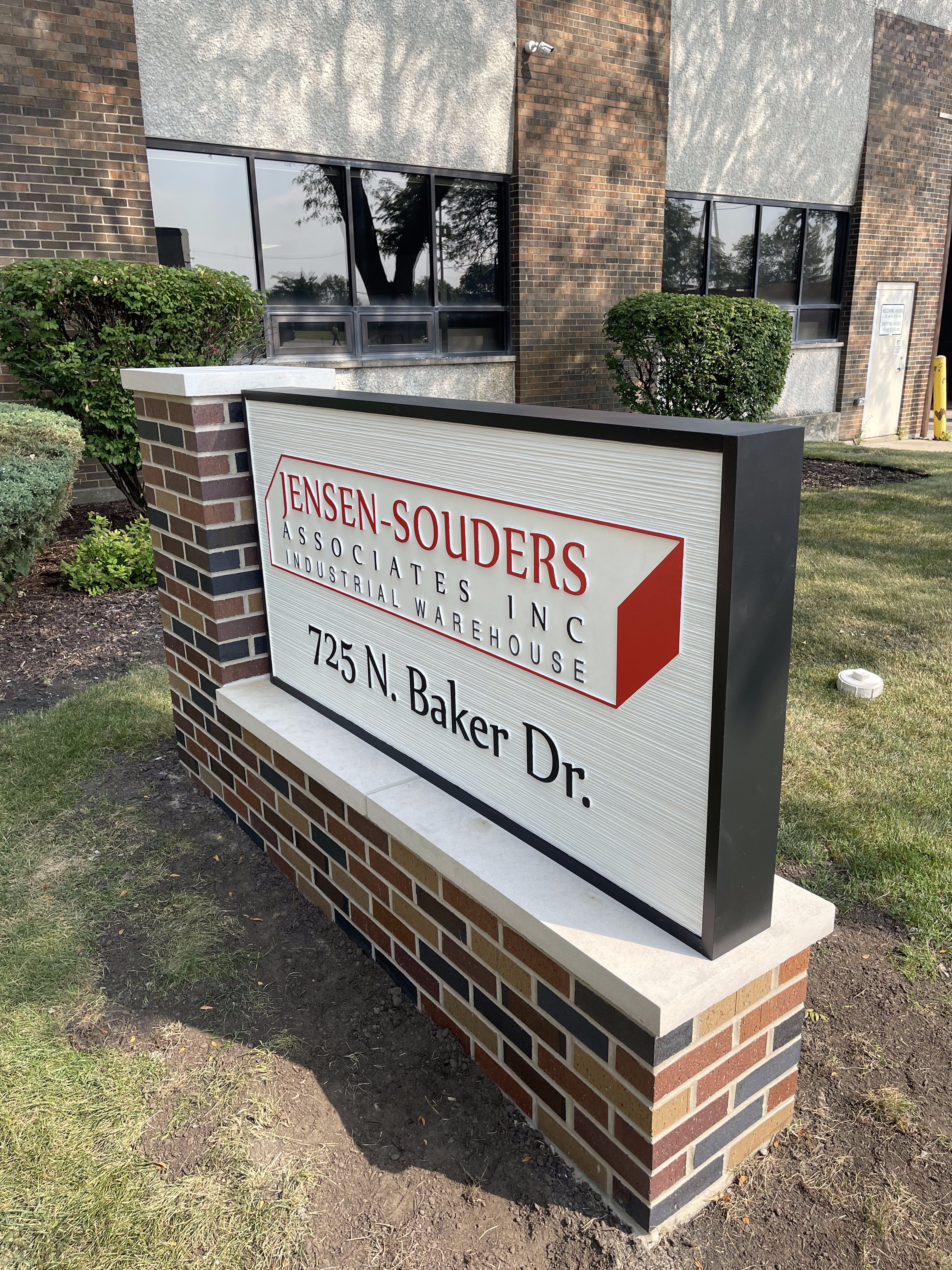 Custom HDU Signs in Buffalo Grove: Durable, Carved Signs That Look Like Wood