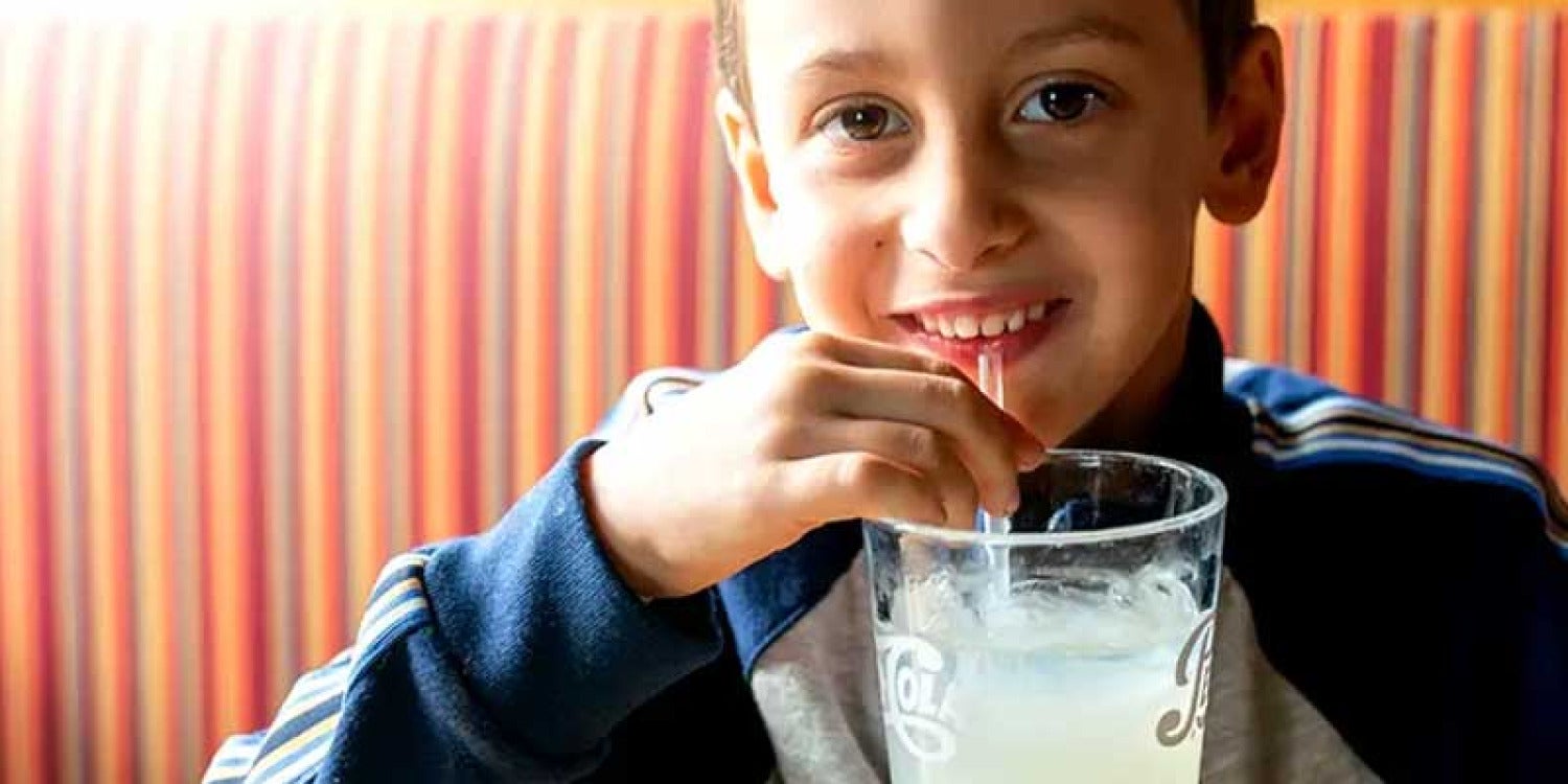 Applebee's Squeezes Support for Pediatric Cancer Research with Rockin' Poppin' Strawberry Lemonade Fundraiser Applebee's Squeezes Support for Pediatric Cancer Research with Rockin' Poppin' Strawberry Lemonade Fundraiser