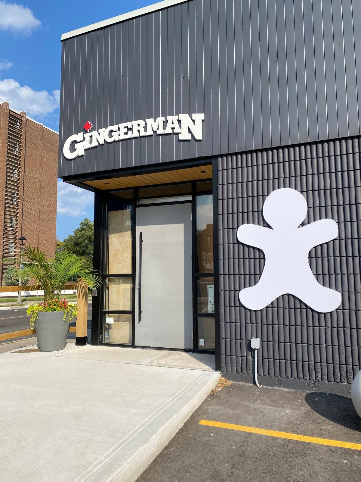 Fresh Outdoor Signs for The Gingerman Social Eatery in Oakville, ON