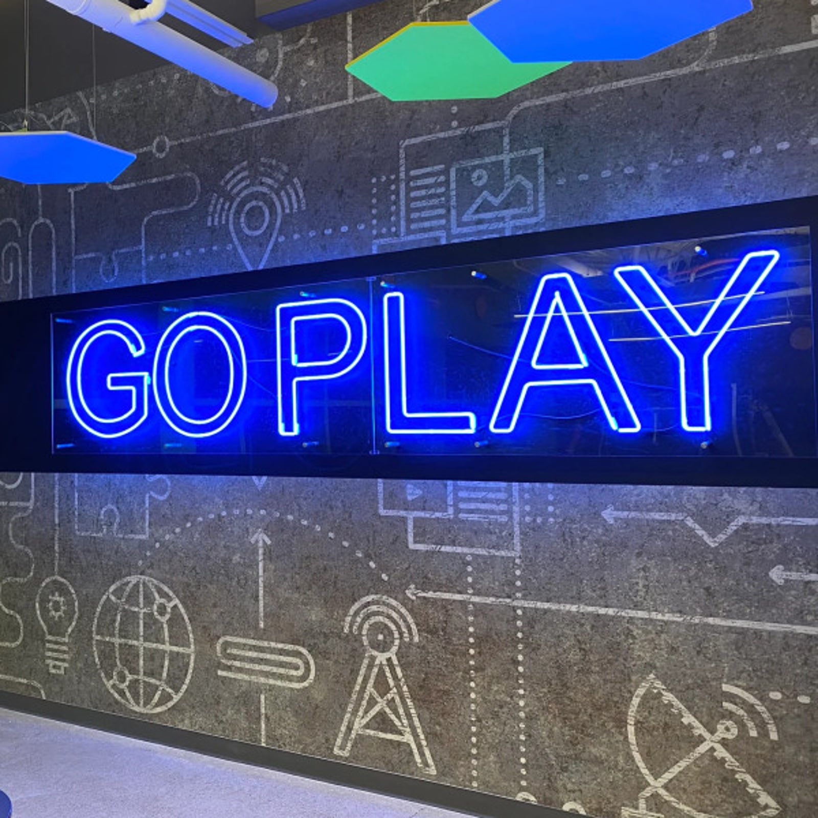 Custom GOPLAY Neon Indoor Sign for Geotab in Oakville