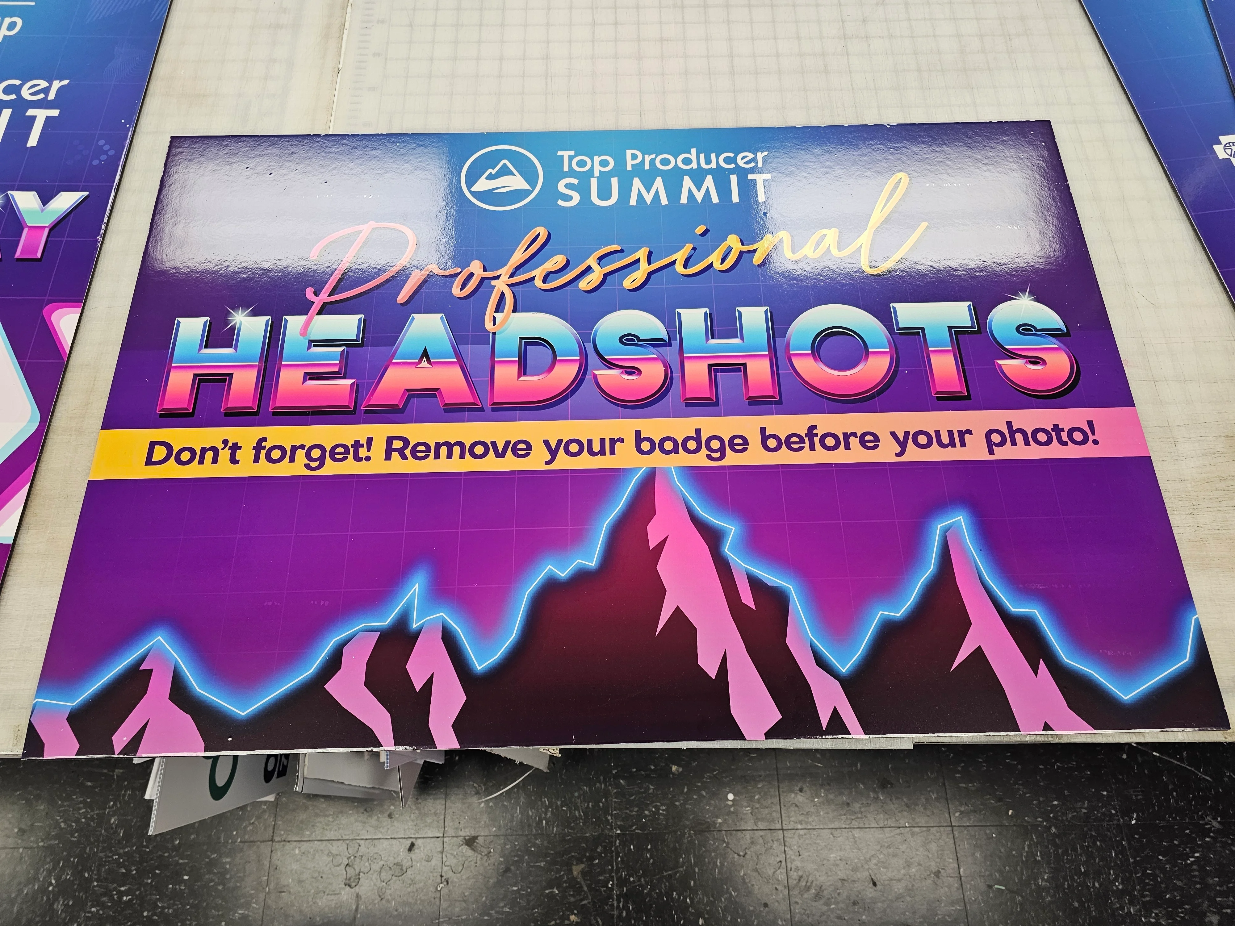Freestanding & Standalone Signs