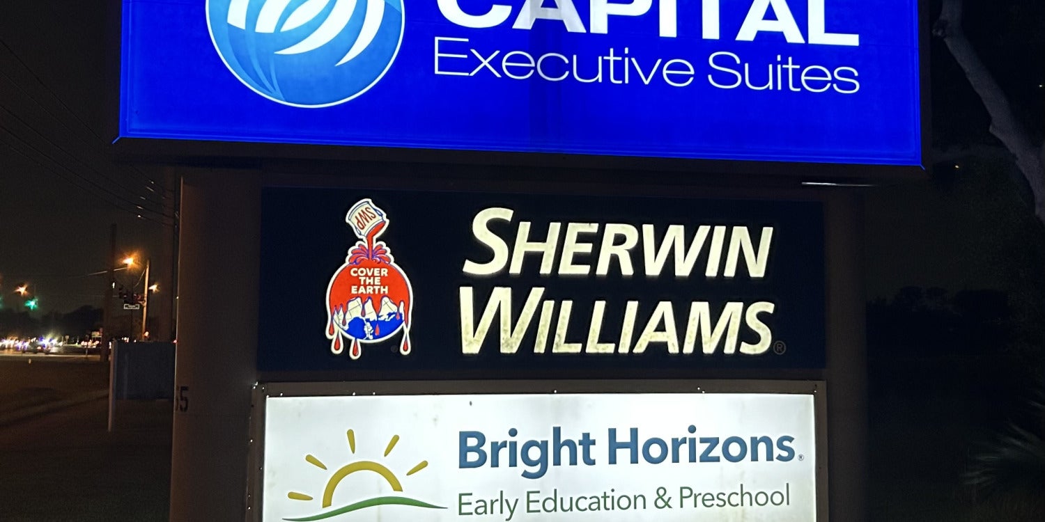 Custom Pylon Signs