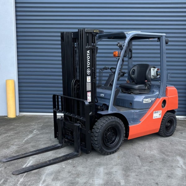 Used Toyota LPG Forklift #W242