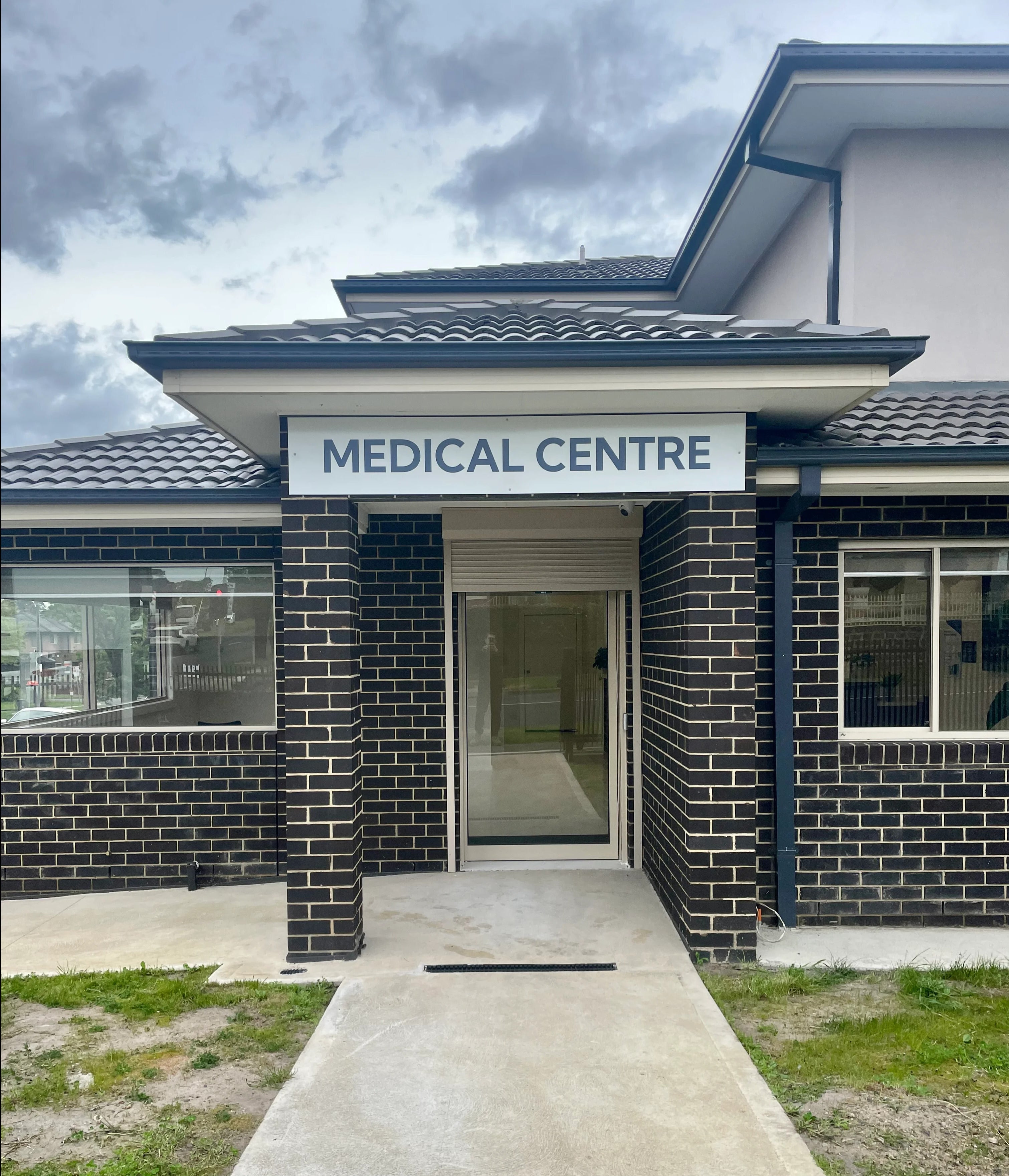 Building Exterior signage - Complete Care - Preston VIC.