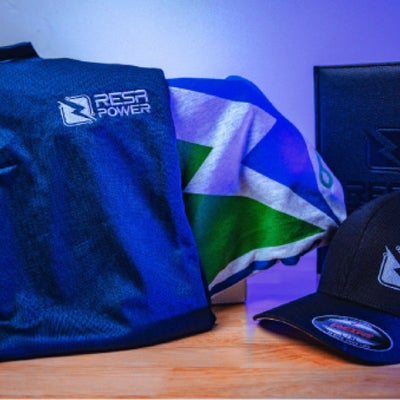 https://cdn.gorilladash.com/images/media/13814215/fully-promoted-usa-new-employee-welcome-kits-a-small-investment-can-reap-big-rewards-square-66c73874077ae.jpg?auto=webp&crop=1%3A1%2Csmart&width=400