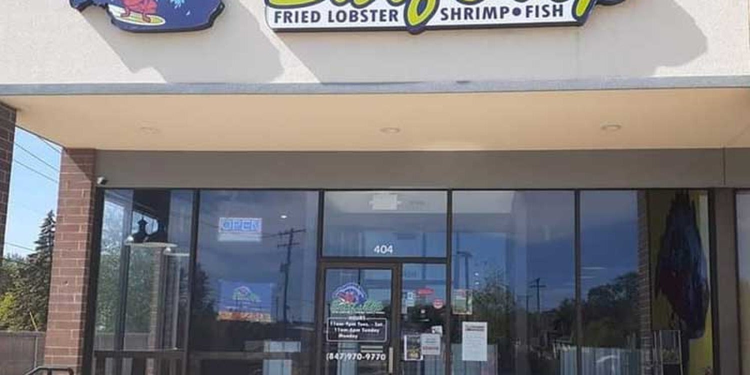 Surf’s Up Takes the Field: Southern Seafood Flavors Hit Soldier Field with Chicago-Based Restaurant Chain's Arena Debut Surf’s Up Takes the Field: Southern Seafood Flavors Hit Soldier Field with Chicago-Based Restaurant Chain's Arena Debut