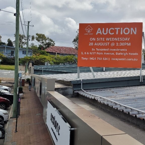 Lacey West Temporary Roof Auction Sign