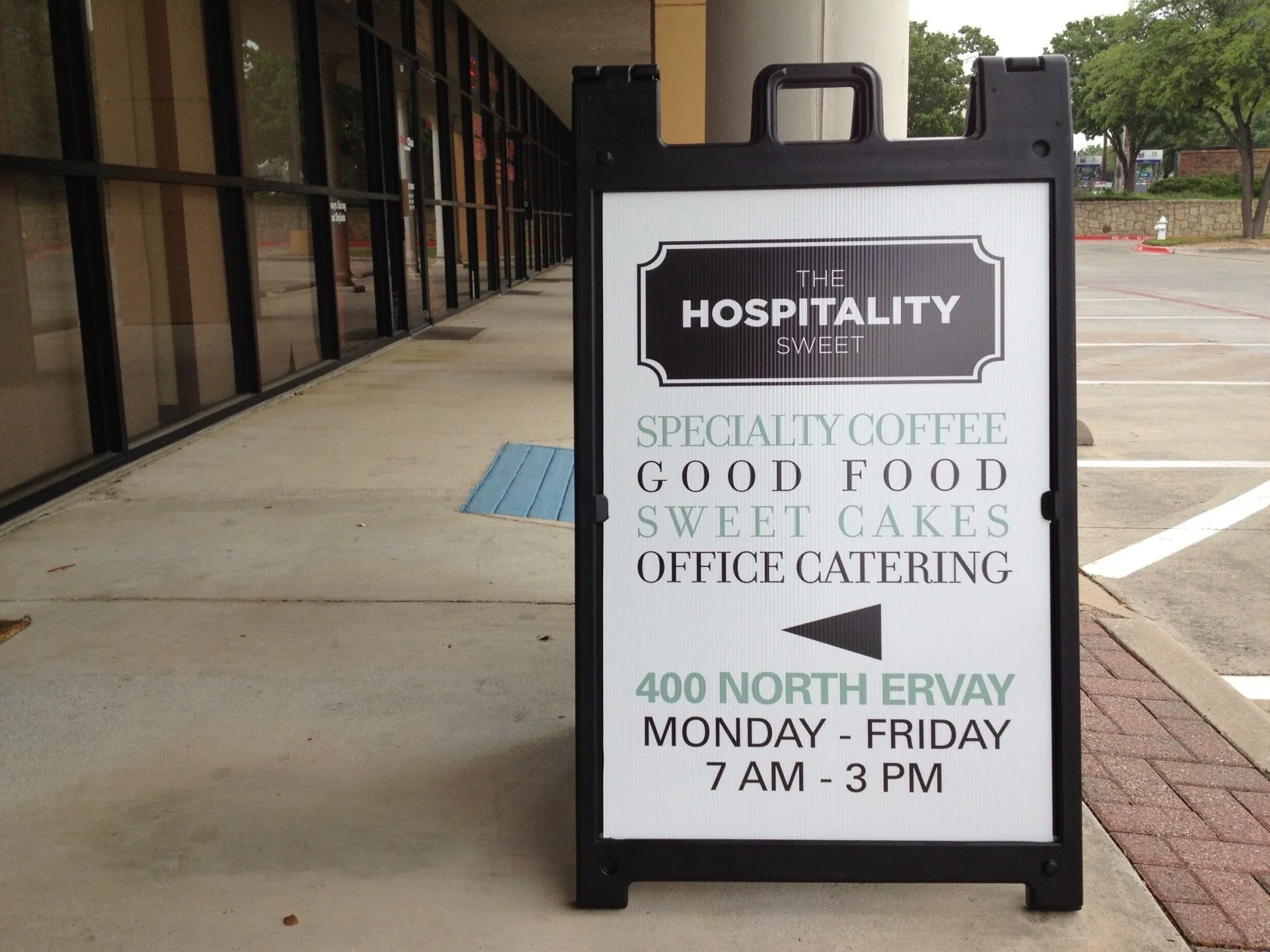 Sidewalk Signs & Curb Signs