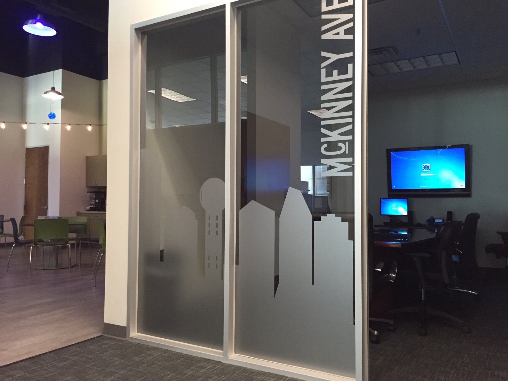 Super Cool Frosted Window Designs
