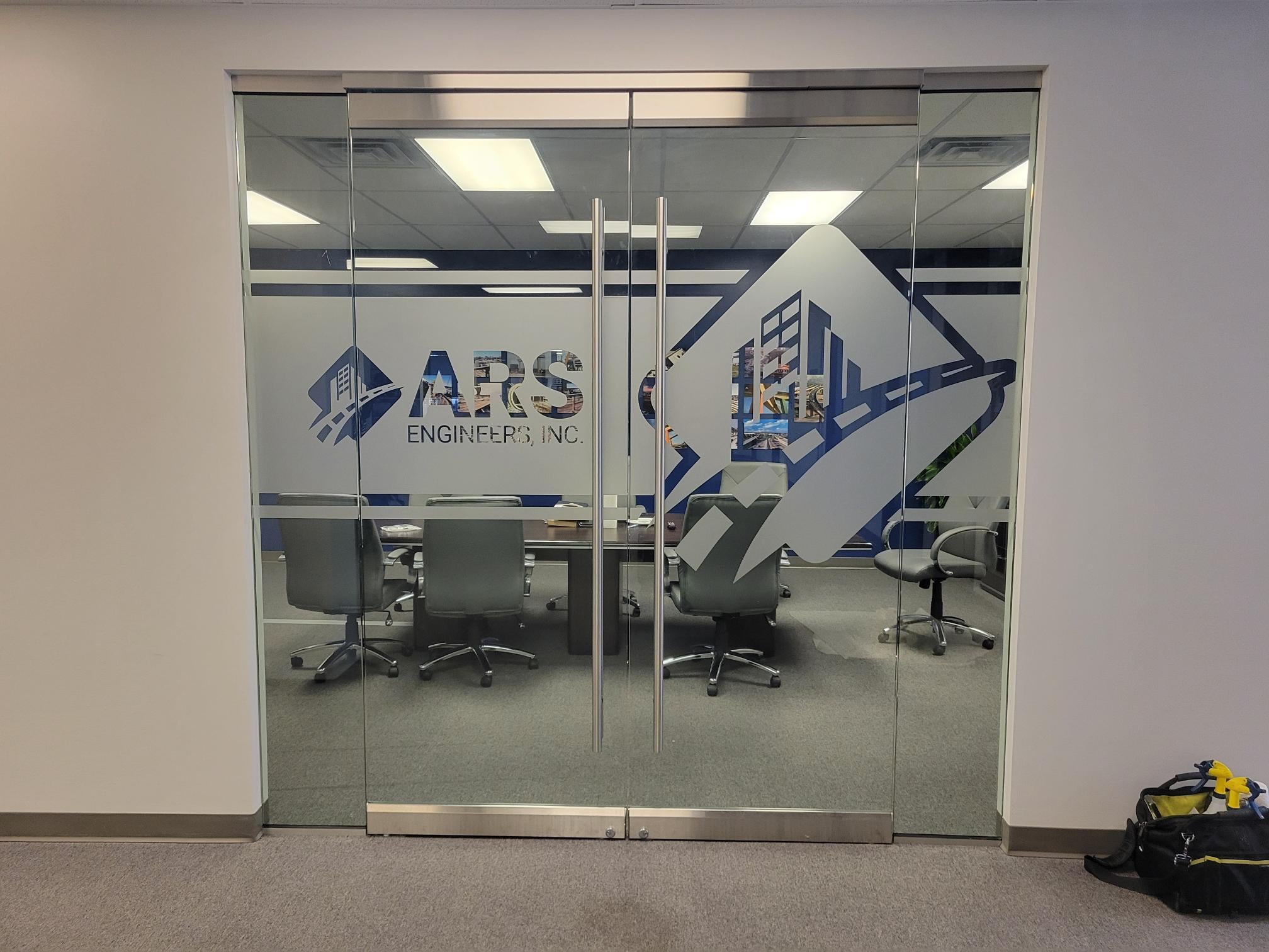 Super Cool Frosted Window Designs