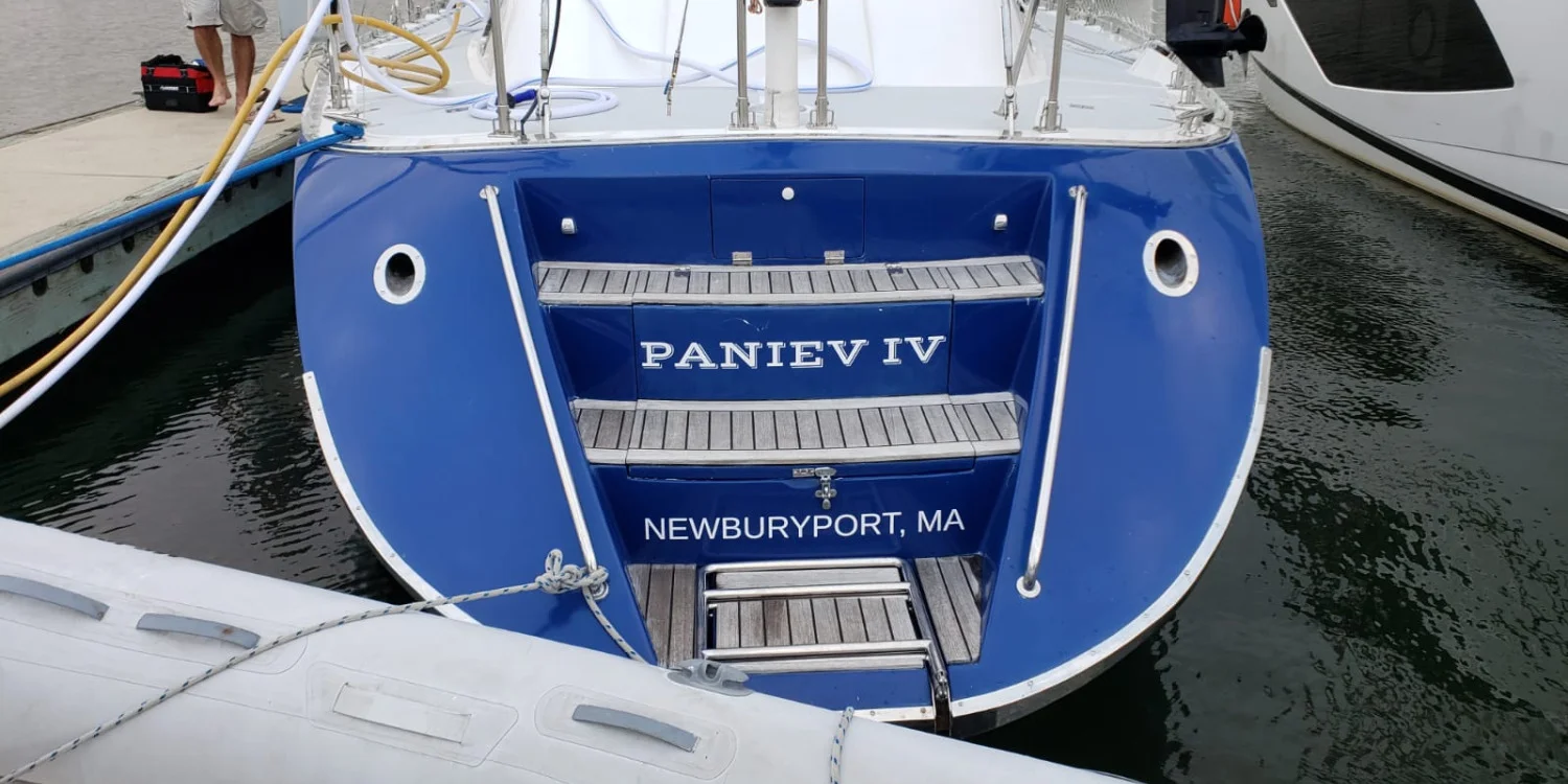 Boat Wraps & Graphics