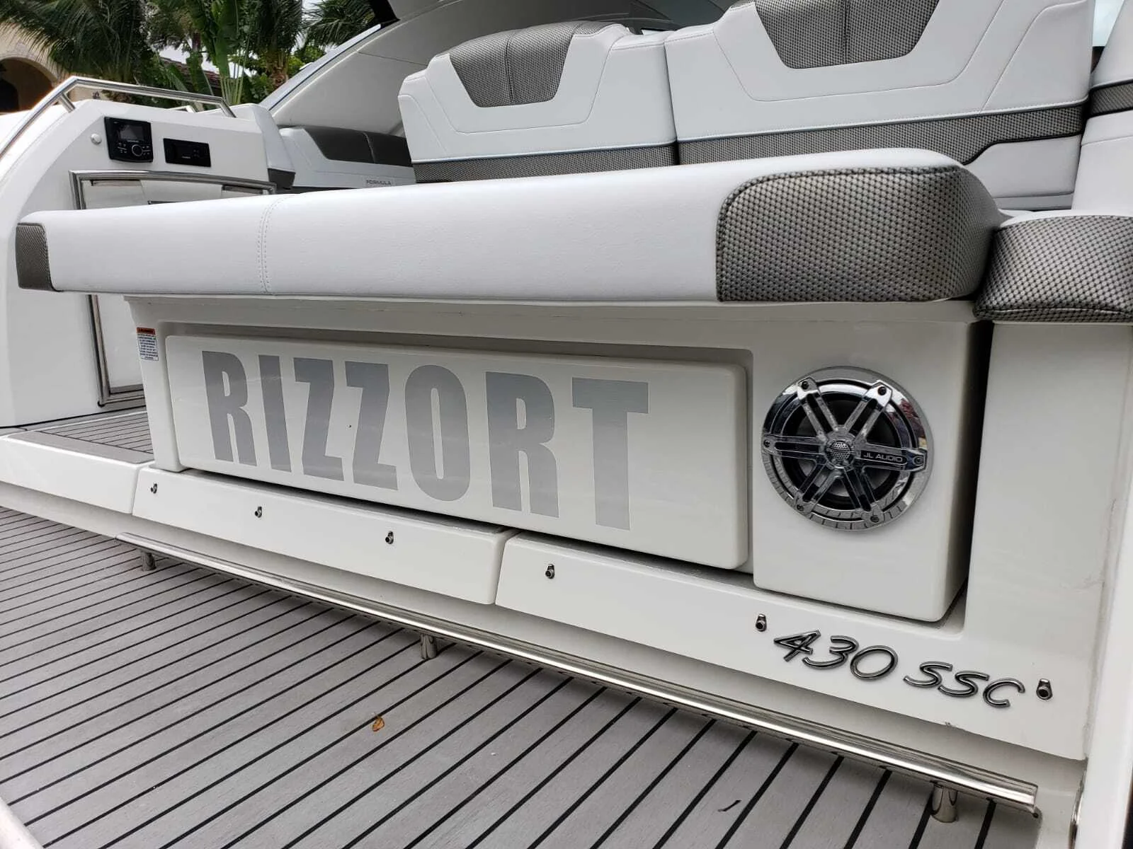 Boat Wraps & Graphics