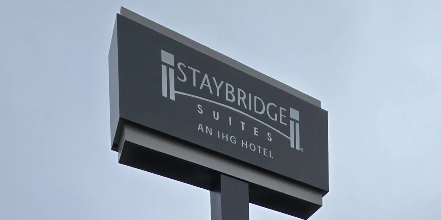 Custom Outdoor Signs for Business