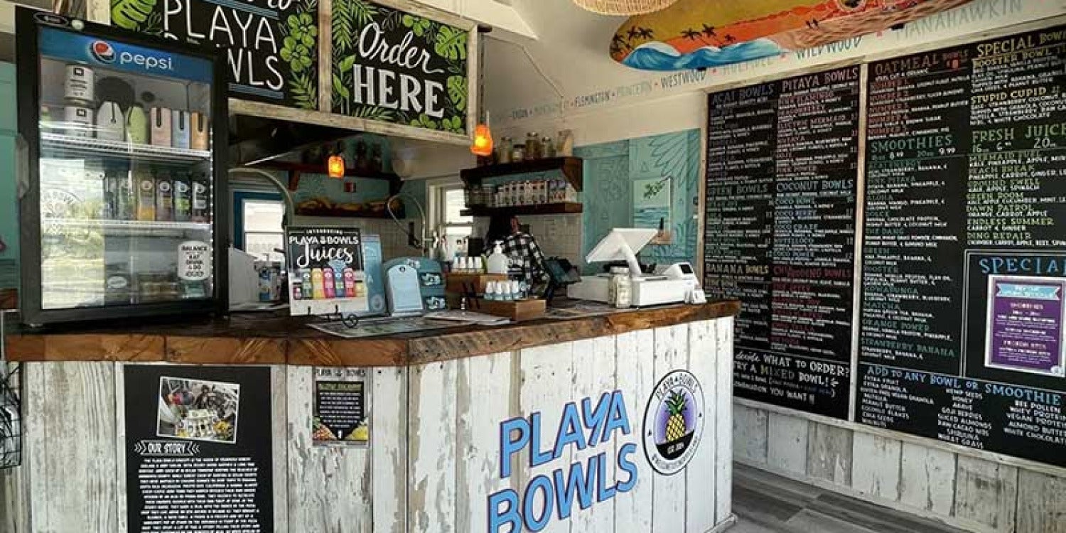Playa Bowls Unveils Festive Winter Menu for Chilly Days