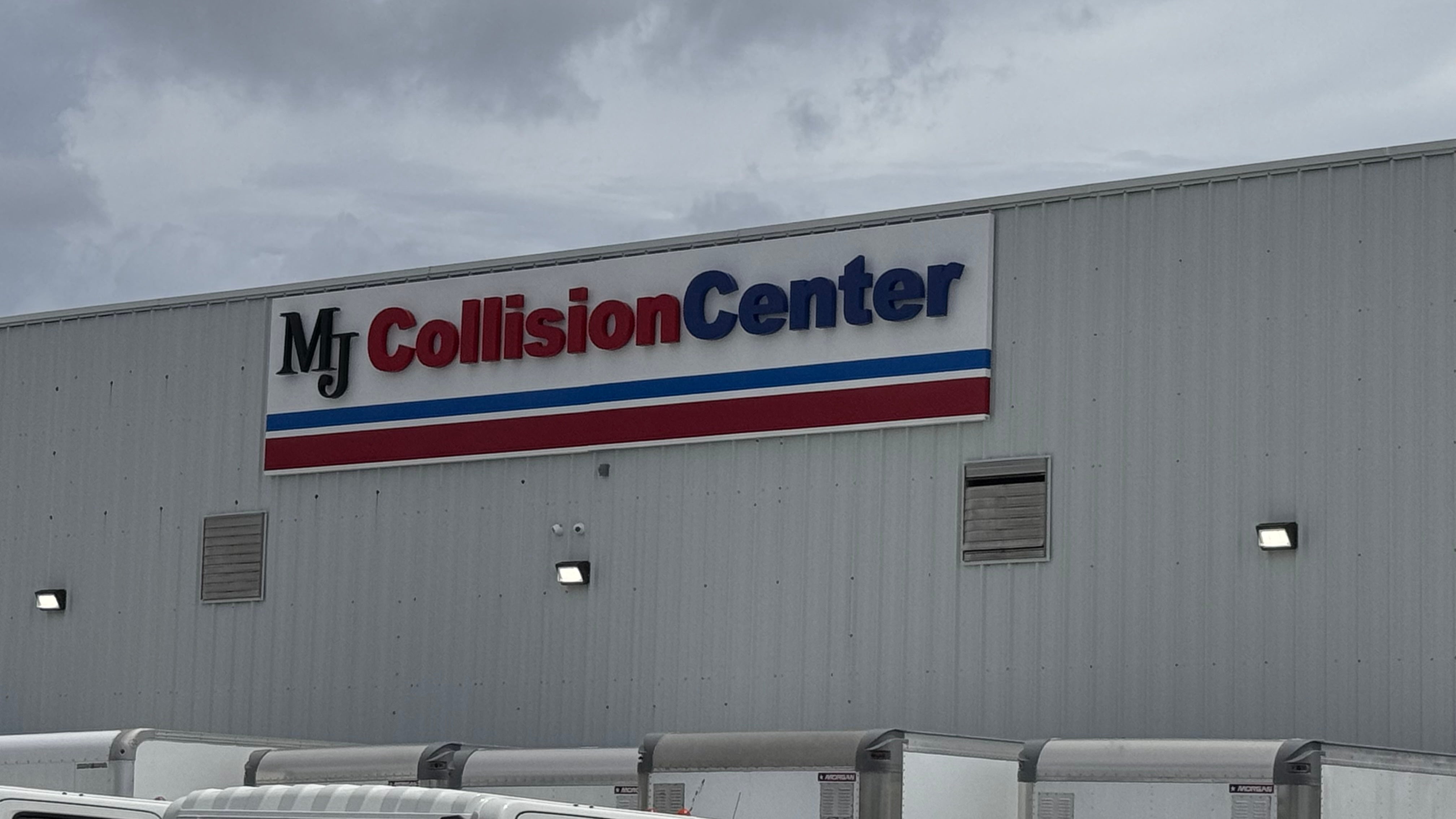 MJ Truck Nation - Building Signs