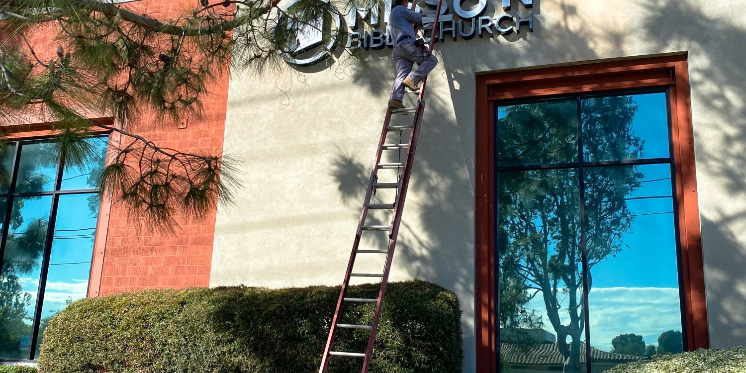 Sign Fabricators