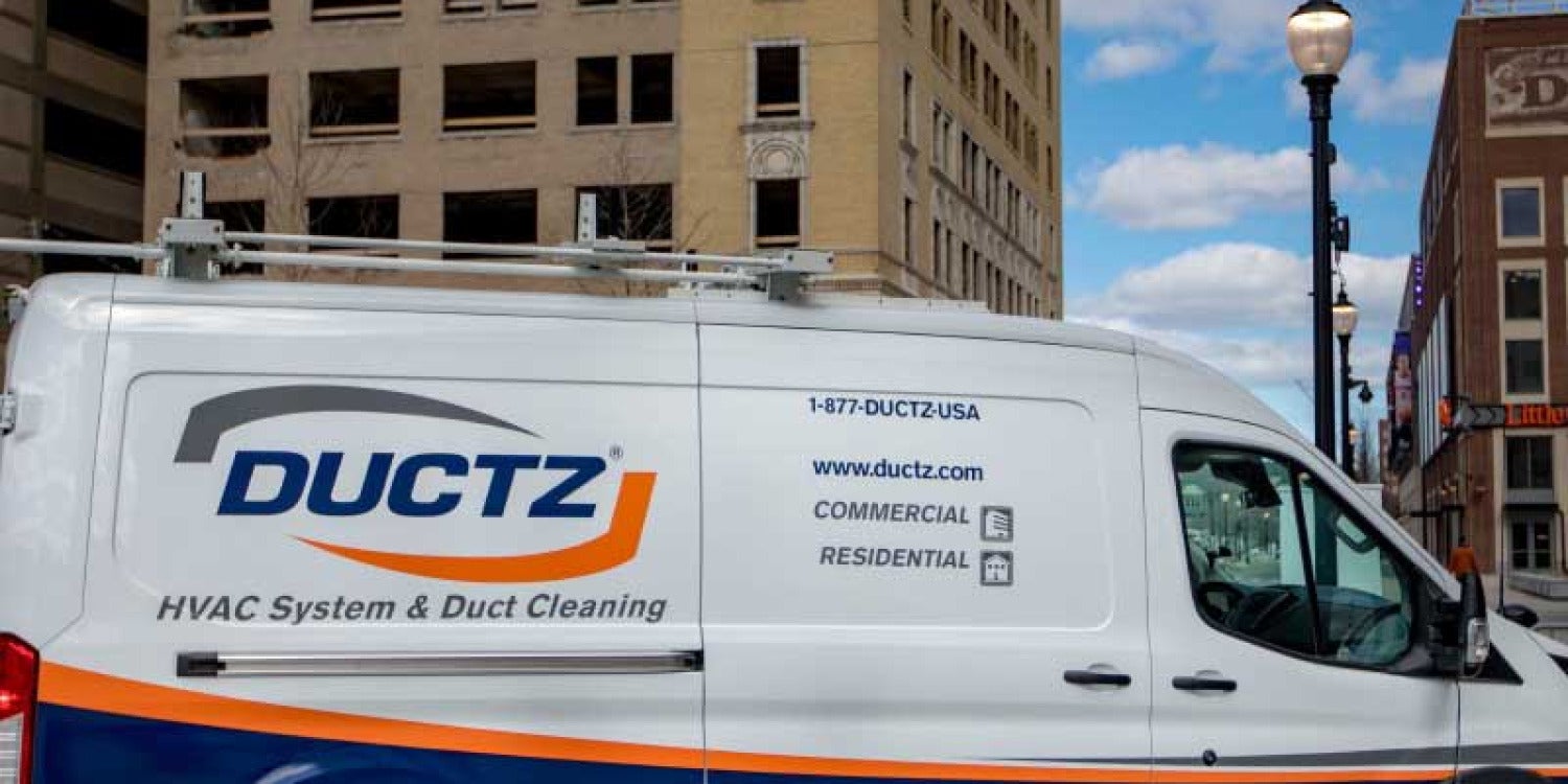 DUCTZ Revolutionizes Indoor Air Quality in White Oak, Texas with Grand Opening of New Franchise Led by Air Quality Maestro Walter Herrera