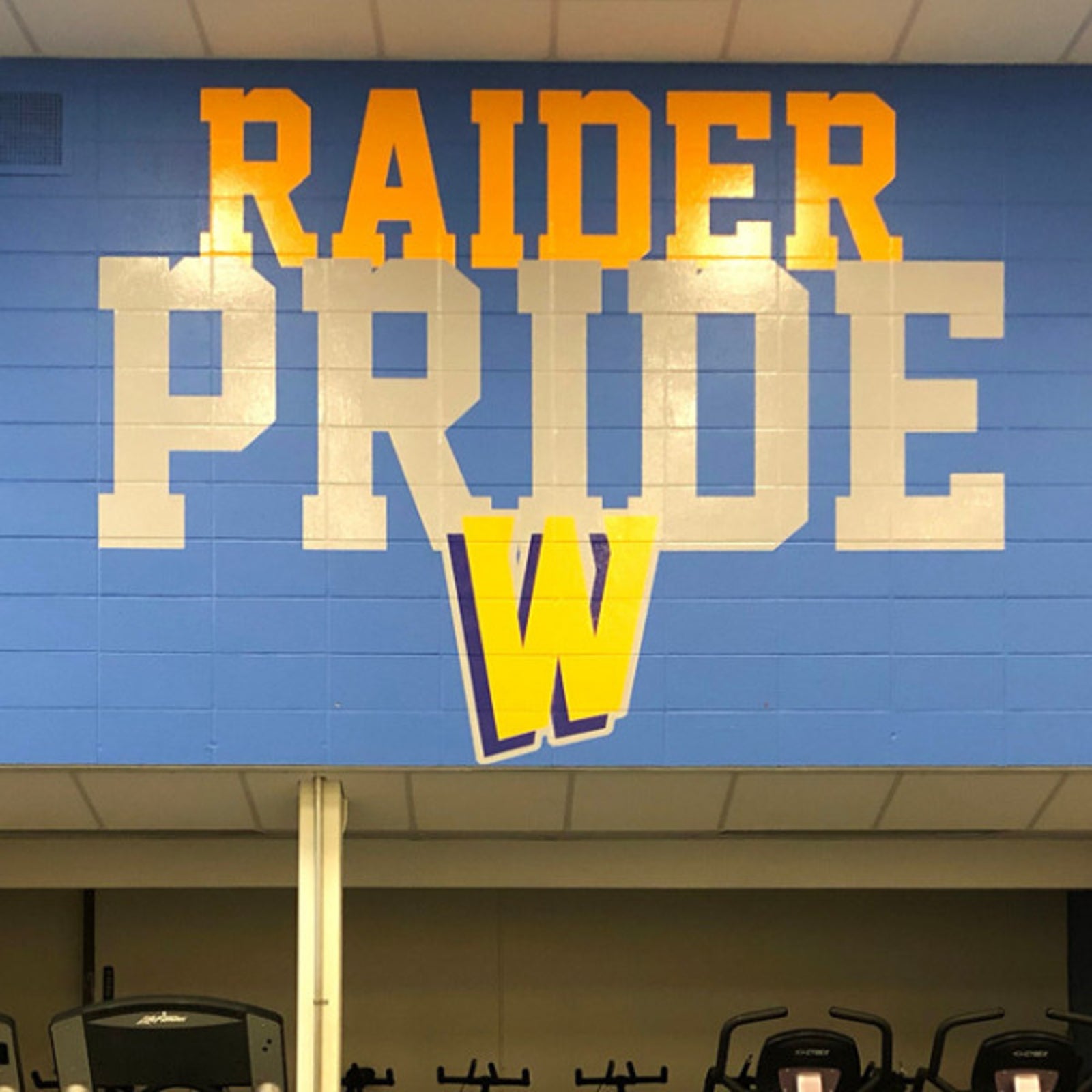 5 Ideas for Creating a Winning Atmosphere with Inspiring Wall Graphics in Locker Rooms