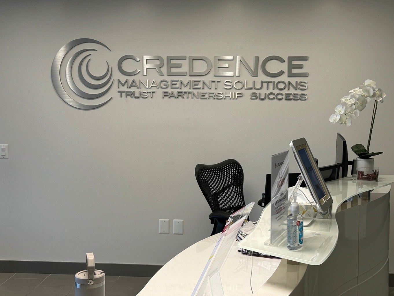 Signarama Tysons Corner Helps Credence LLC Transition Seamlessly to Their New Location in McLean VA