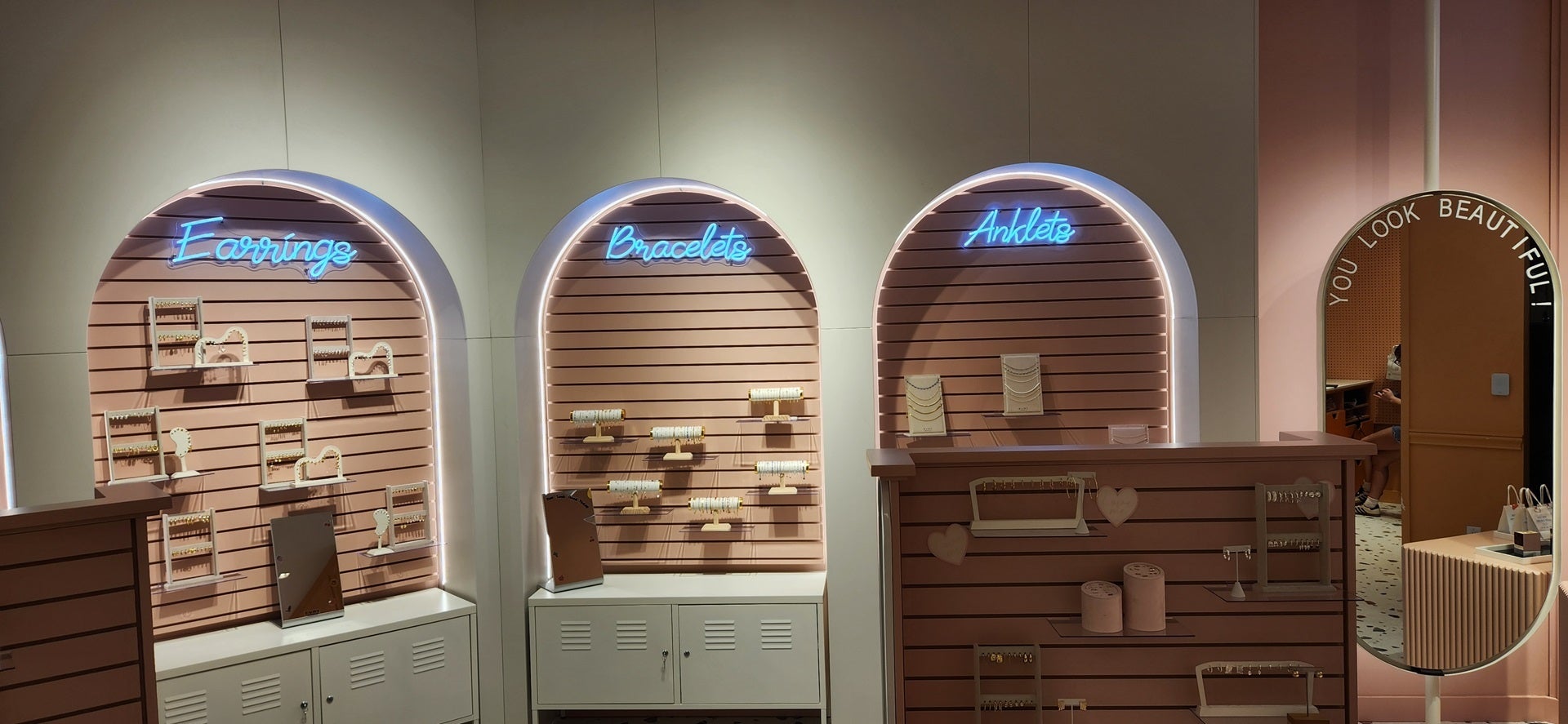EVRY Jewels: A Sparkling Partnership with Signarama Toronto East