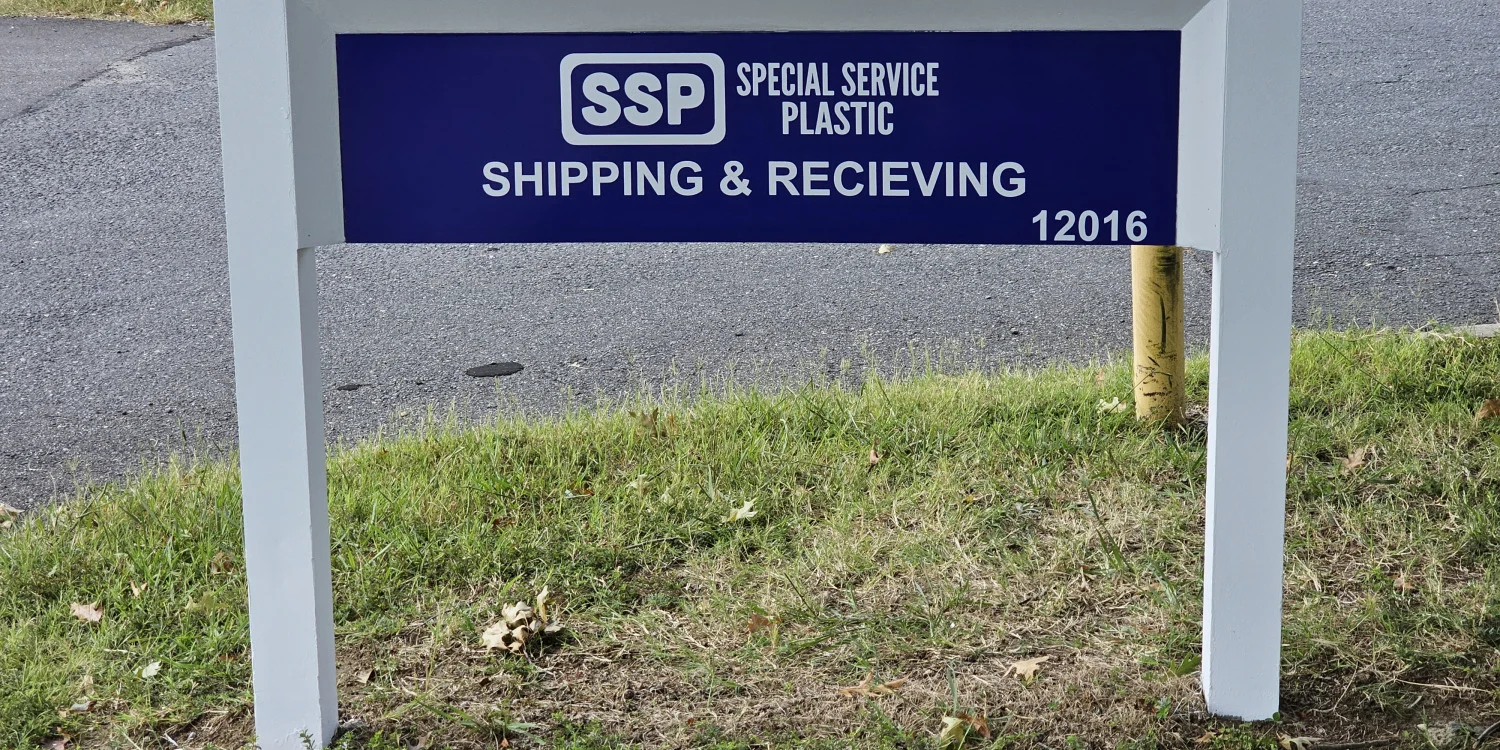 Freestanding & Standalone Signs