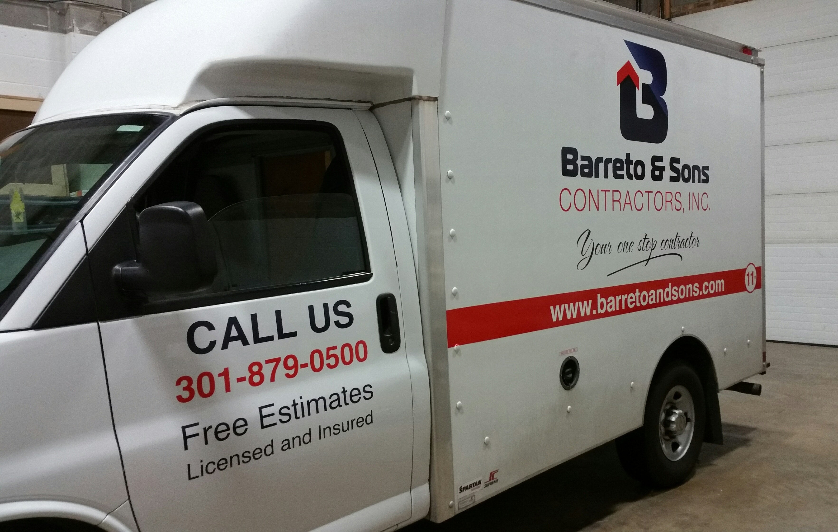 Enhancing Barreto & Sons Contractors' Brand with Fleet Vehicle Graphics