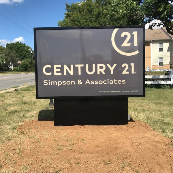 Century-21-Pylon-Sign