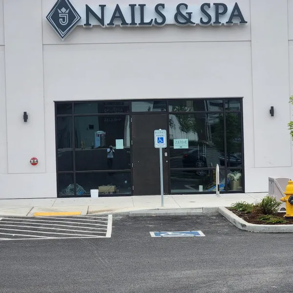 J-Nails-Close