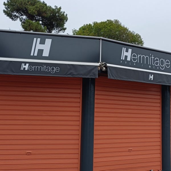Enseigne en Alucomposite