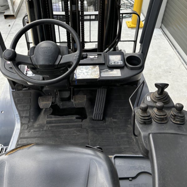 Used Toyota LPG Forklift #2165