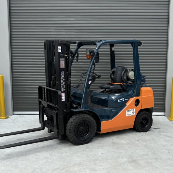 Used Toyota LPG Forklift #2166