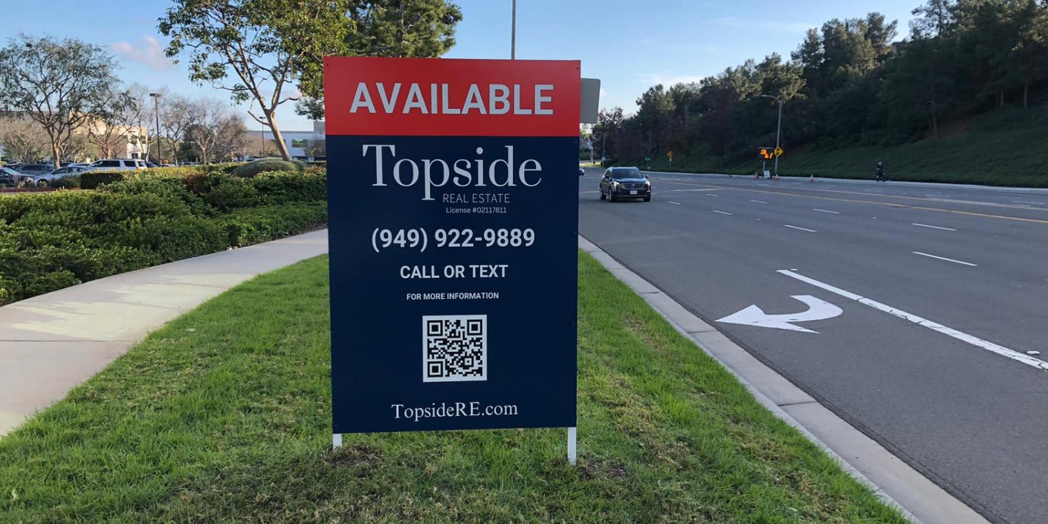 Custom Post and Panel Sign