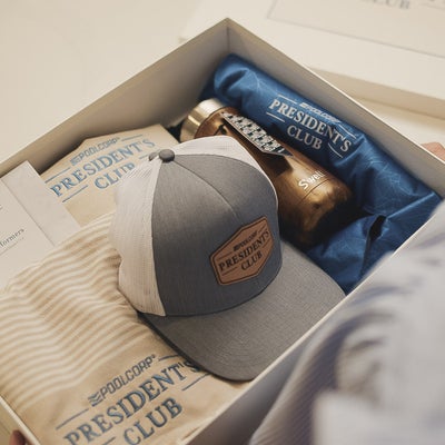 https://cdn.gorilladash.com/images/media/14235817/fully-promoted-uk-cc-0524-client-gifts-headwear-embroidery-lifestyle-square-66dfc8a6836dc.jpg?auto=webp&crop=1%3A1%2Csmart&width=400