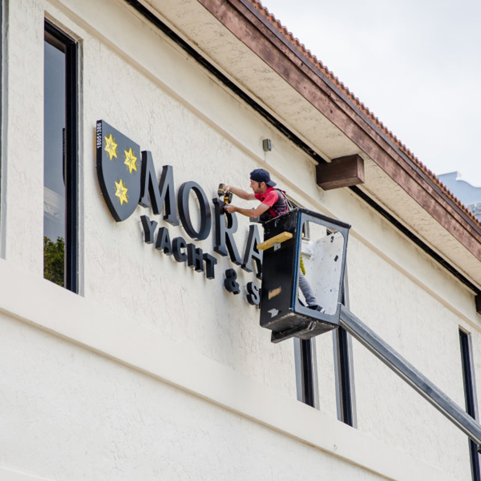 Sign Maintenance