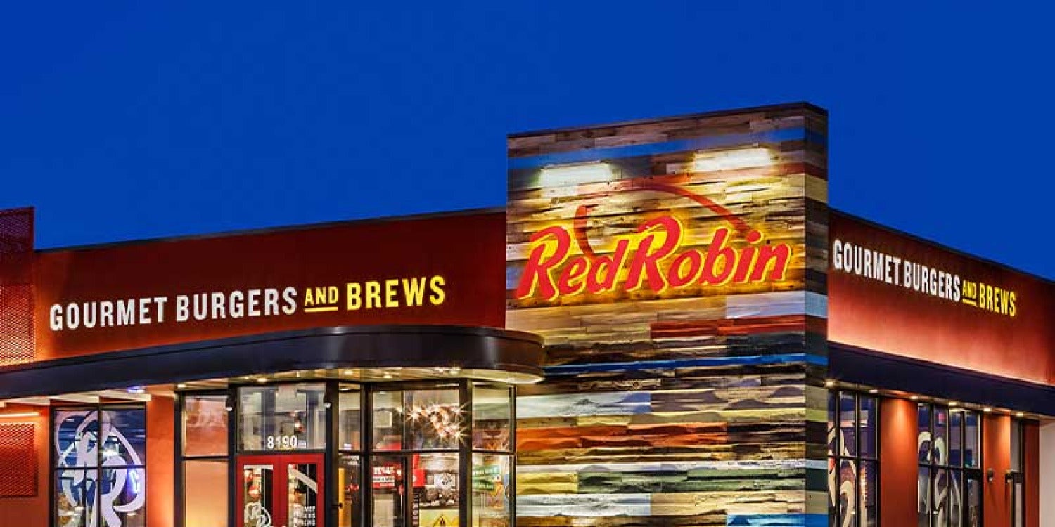 Red Robin Rolls Out Red Carpet for Veterans with Free Burgers