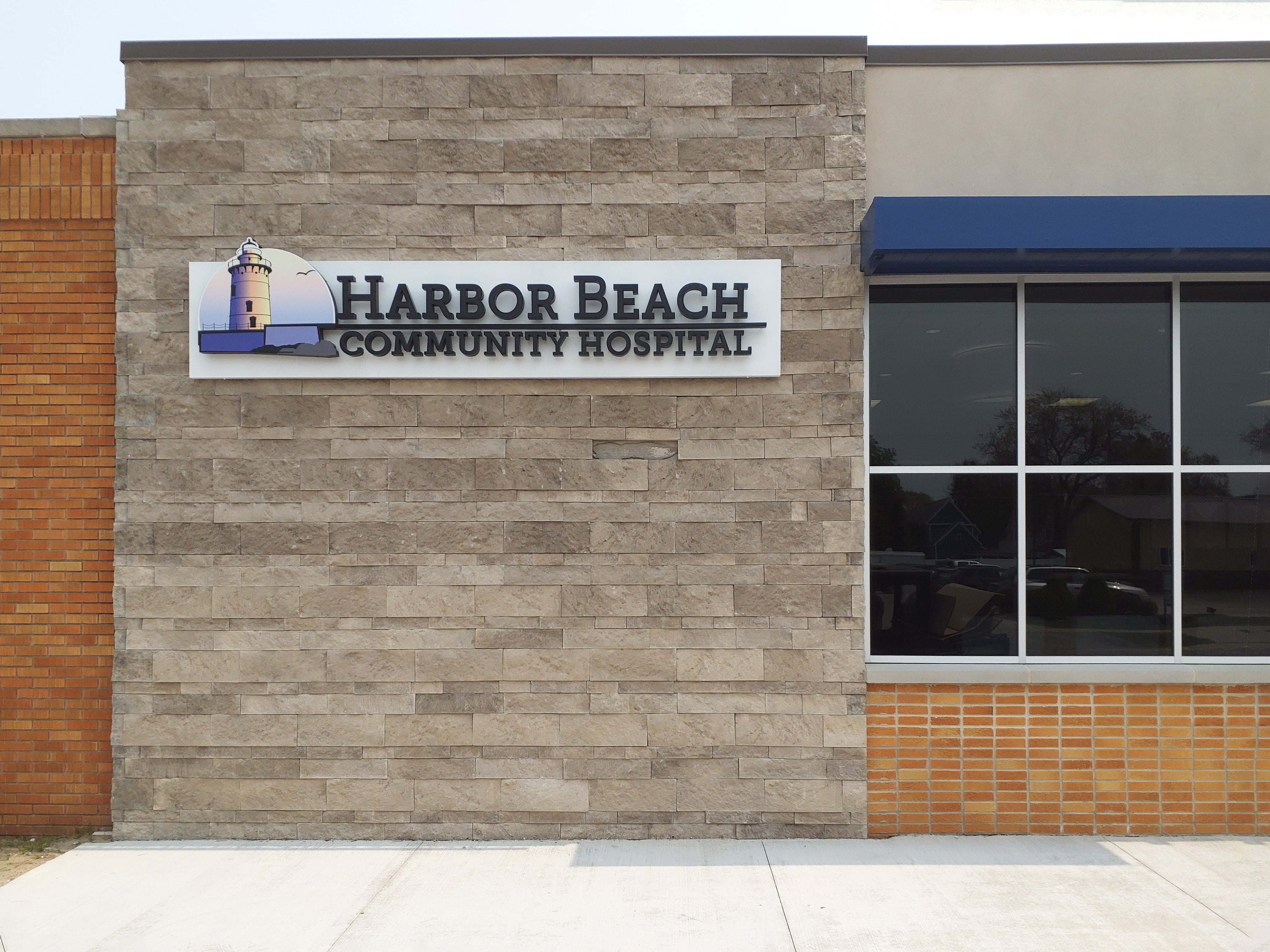 Custom Outdoor Signs for Business