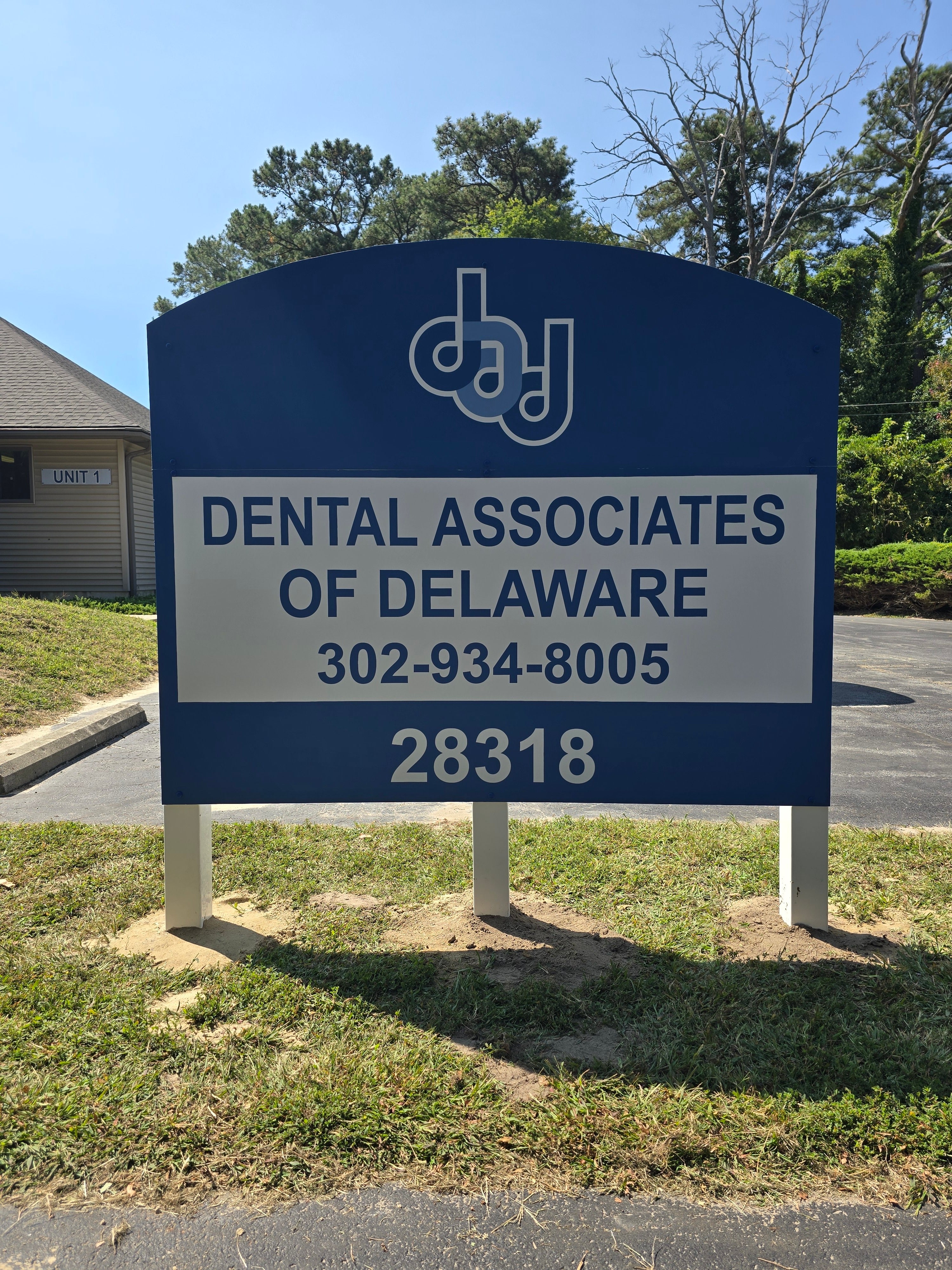 Custom Outdoor Signs for Business