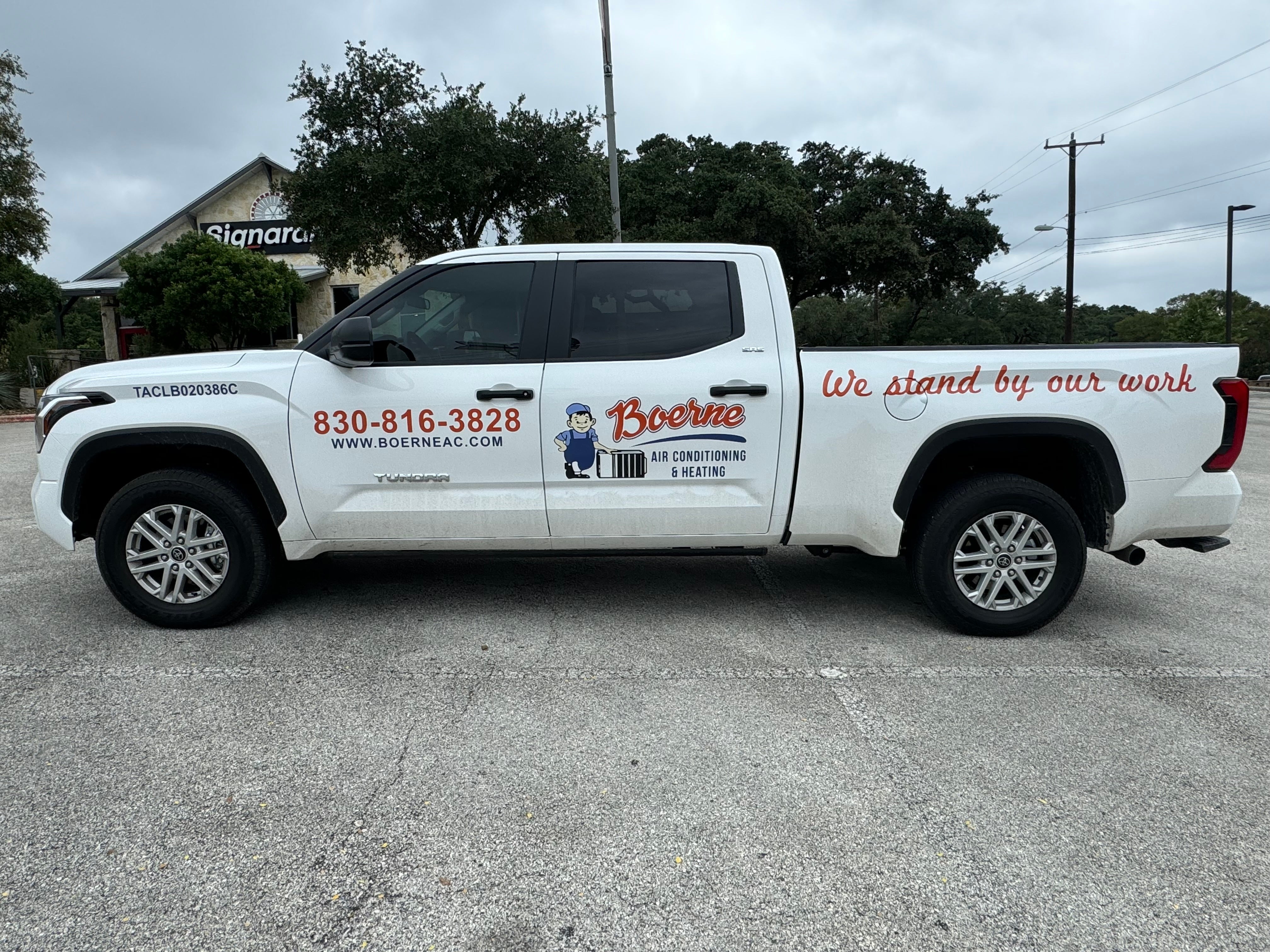 Spot Graphics: A Cost-Effective Way to Brand Your Fleet