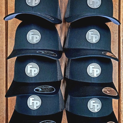 https://cdn.gorilladash.com/images/media/14532635/fully-promoted-usa-metal-emblem-richardson-caps-group-pic-square-66ead4c8ef6d7.jpg?auto=webp&crop=1%3A1%2Csmart&width=400