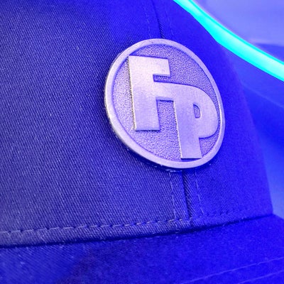 https://cdn.gorilladash.com/images/media/14532644/fully-promoted-usa-metal-emblem-richardson-cap-close-up-square-66ead4fb0d424.jpg?auto=webp&crop=1%3A1%2Csmart&width=400