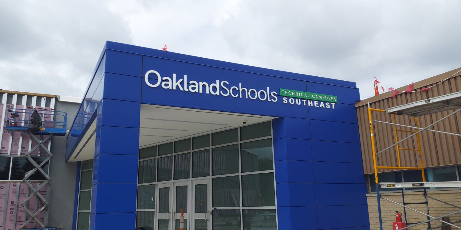 Custom Outdoor Signs for Business