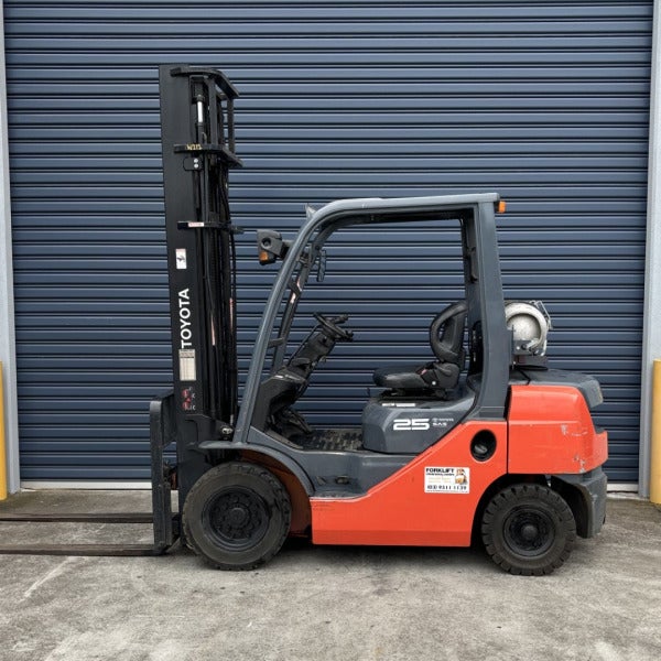 Forklift Clearance Centre - Servicing