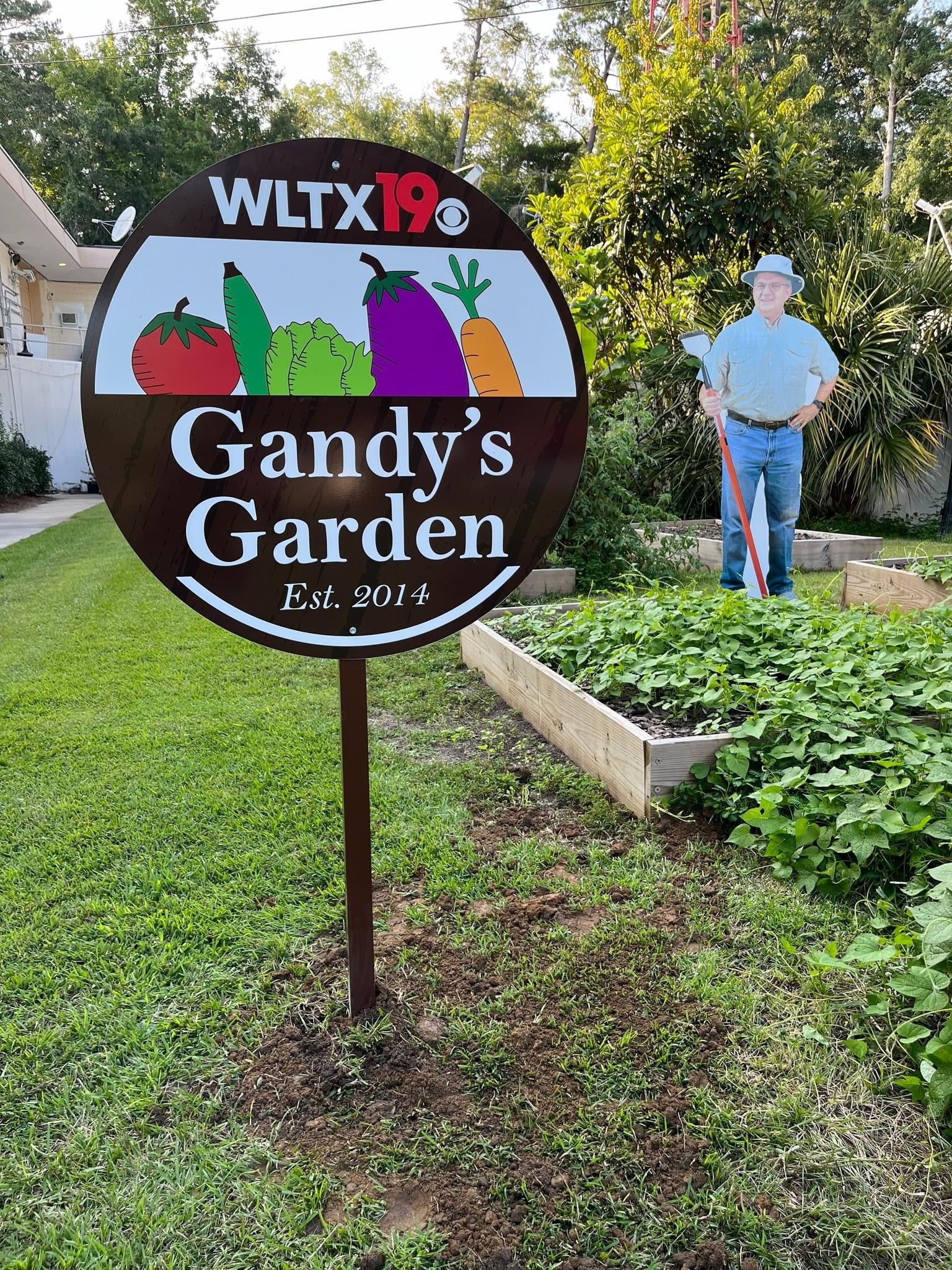 Local Spotlight: Gandy's Garden Sign