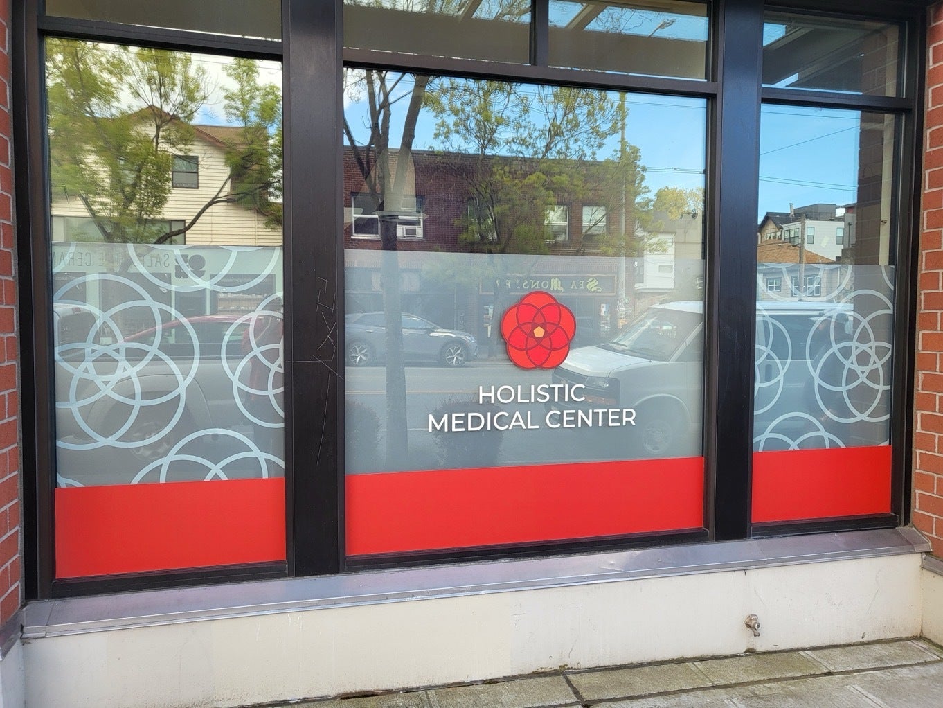 Custom Window Graphics - Windows that Leads with Branding