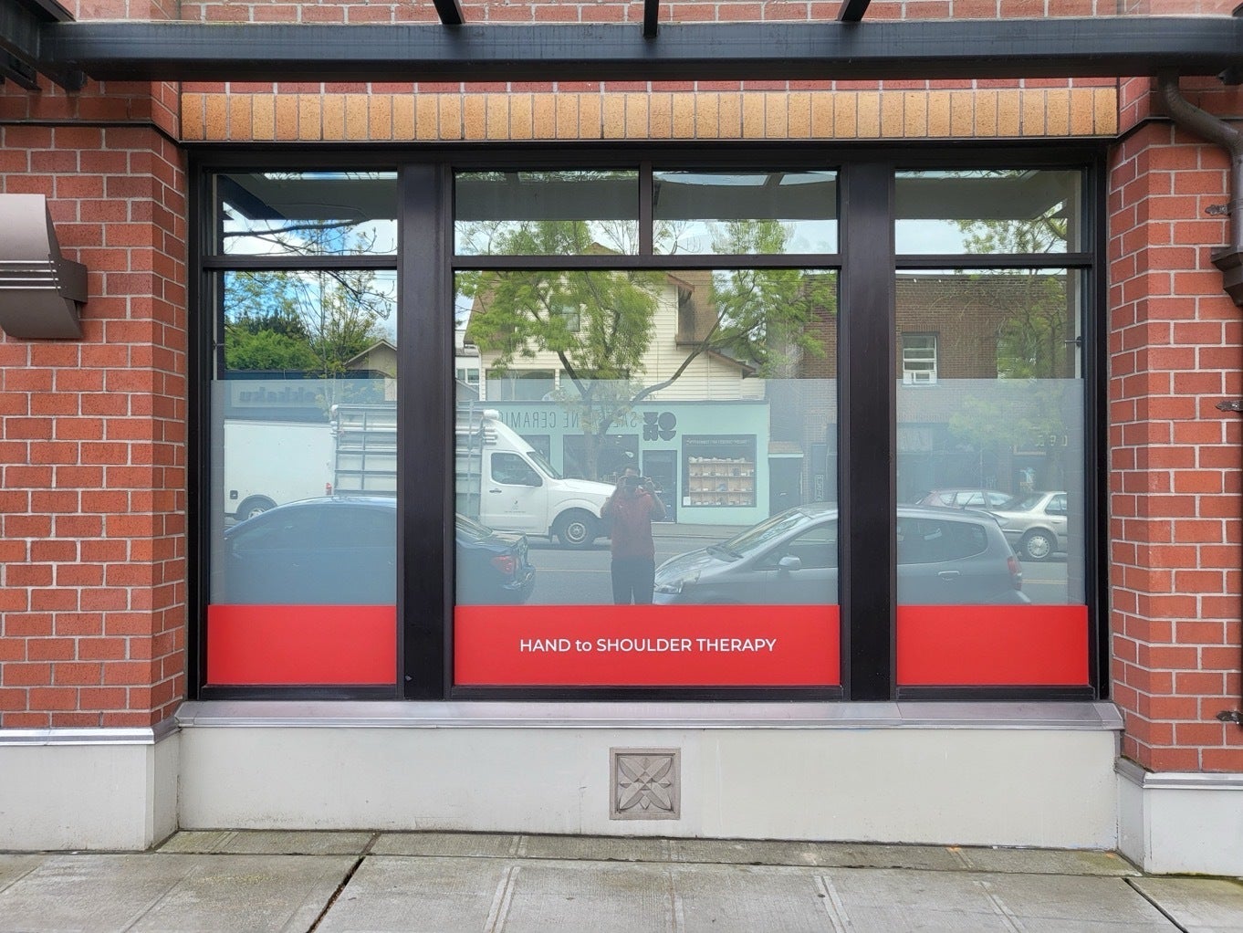 Custom Window Graphics - Windows that Leads with Branding