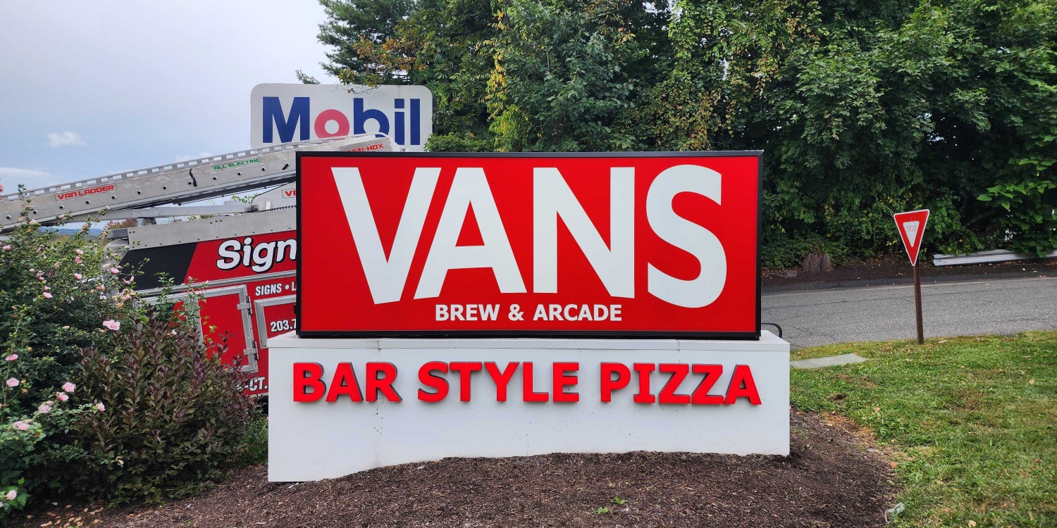 Illuminated & Lighted Signs