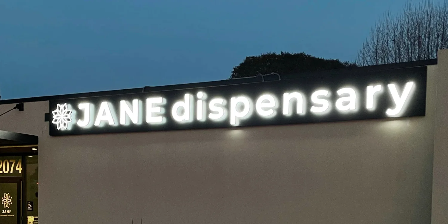 Building & Commercial Signs