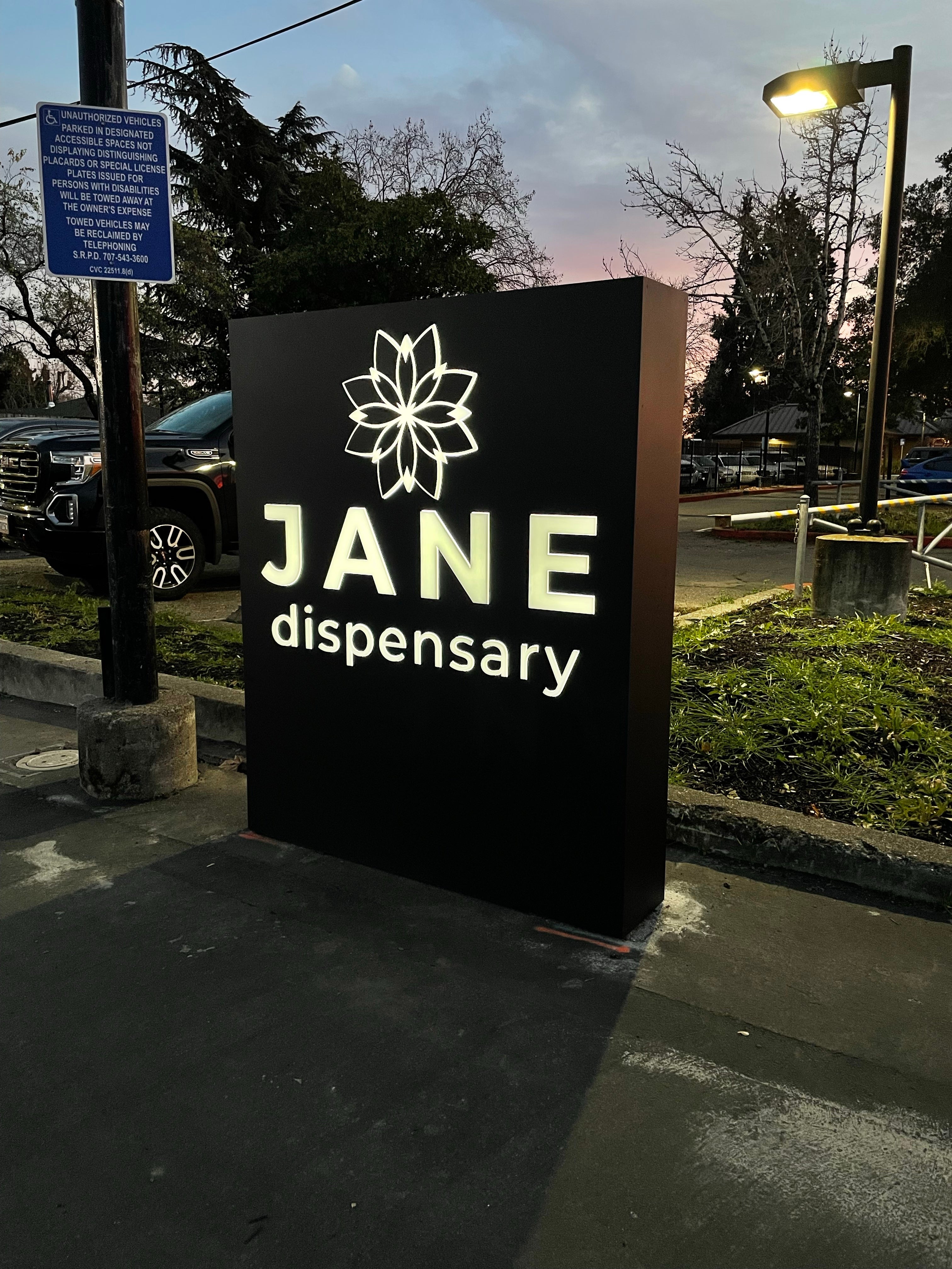 Sign Fabricators