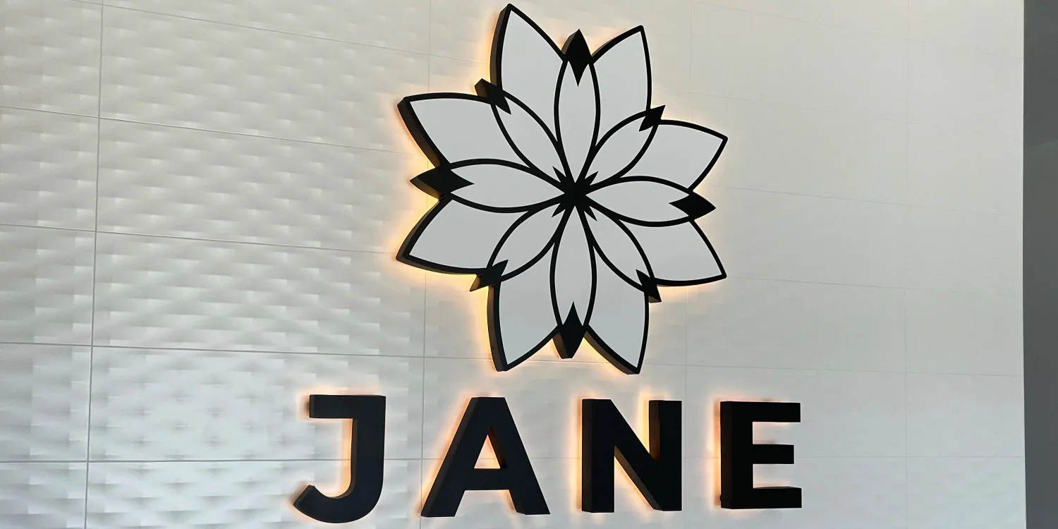 3D LED & Lighted Letter Signs